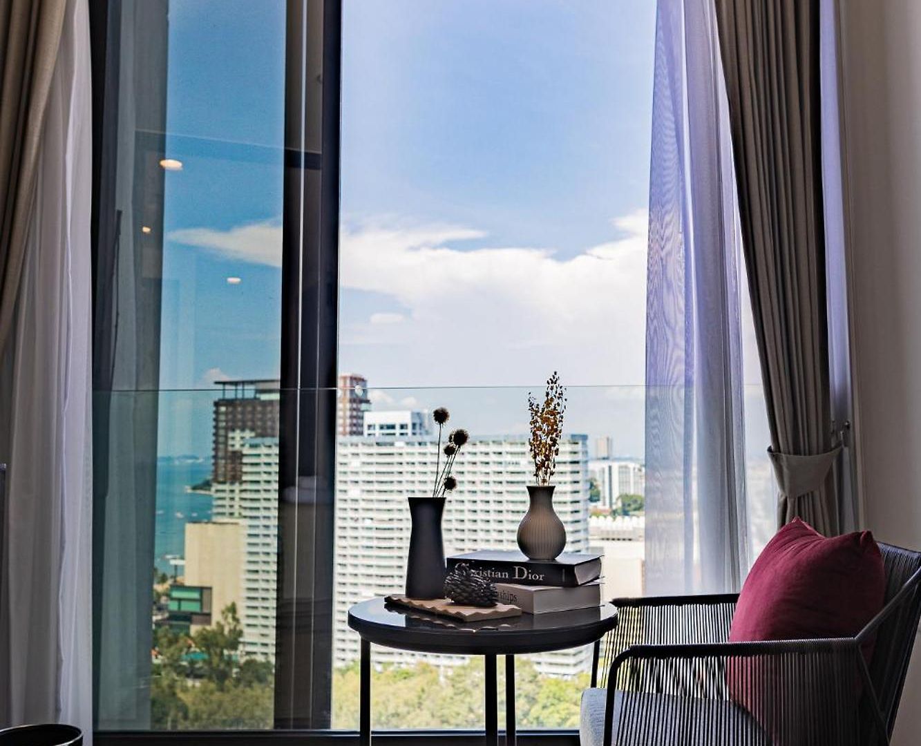 Luxury Edge อพาร์ทเม้น *