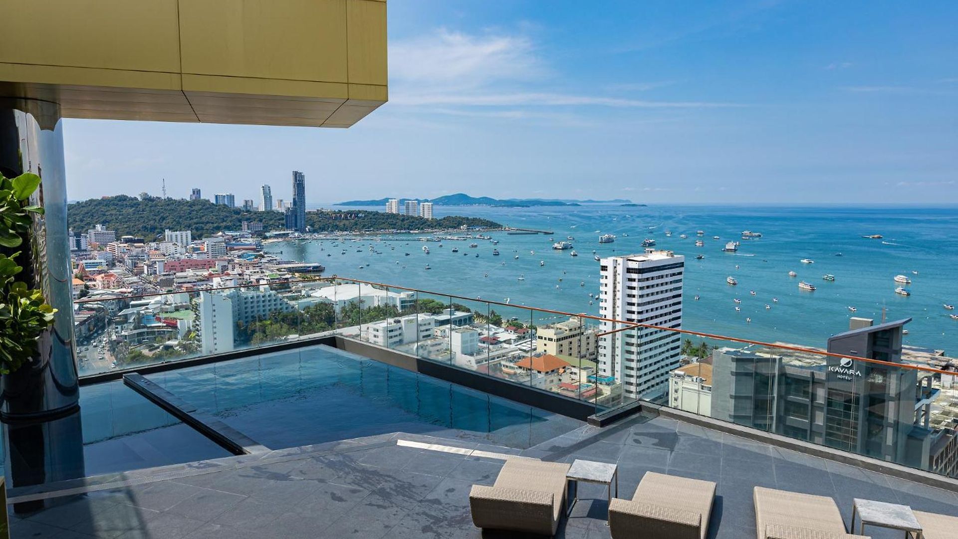 Luxury Edge อพาร์ทเม้น *