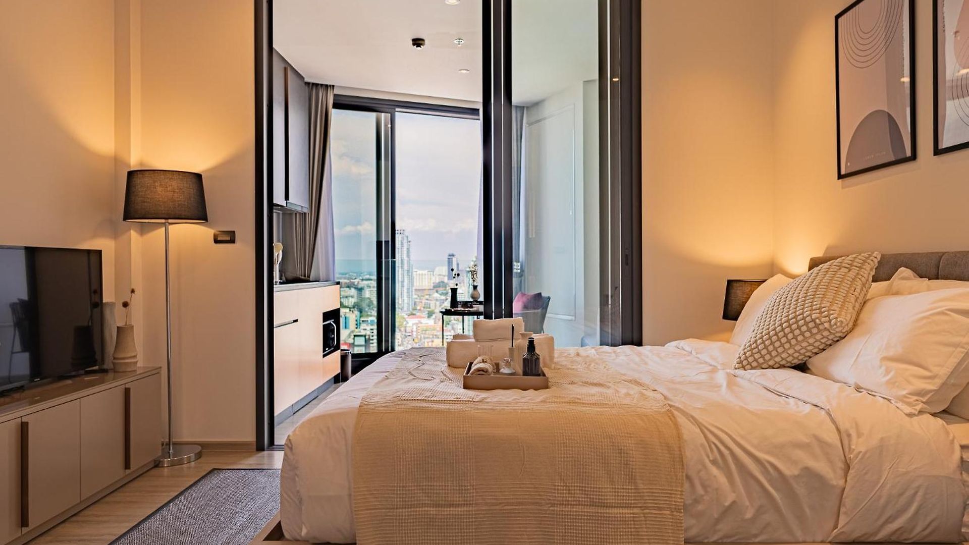 Luxury Edge Pattaya