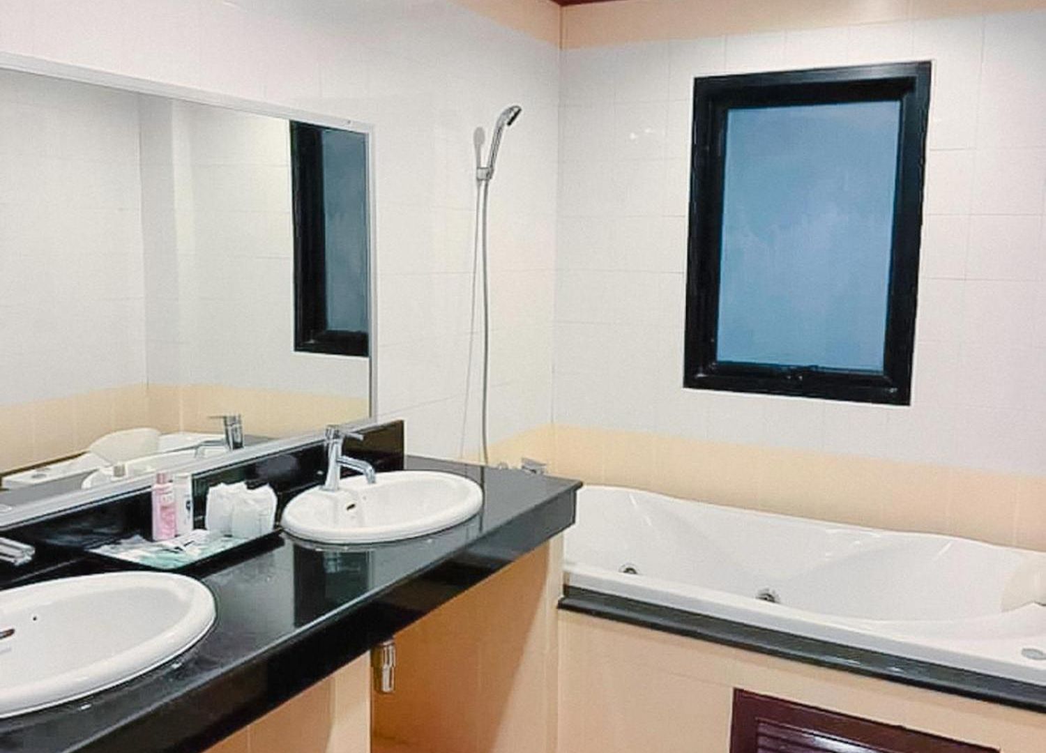 Antai Holiday โรงแรม Pattaya