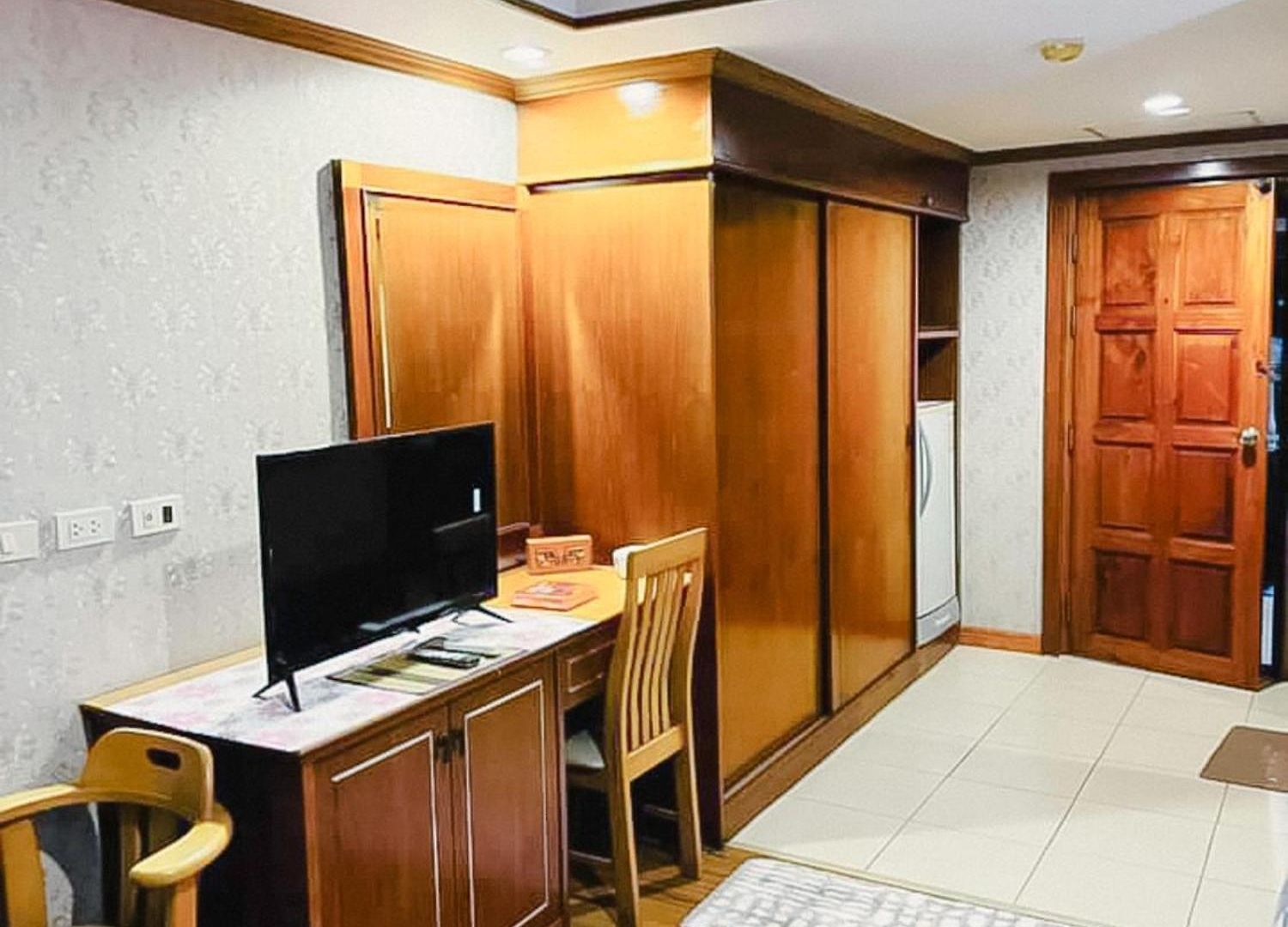 โรงแรม Antai Holiday Pattaya