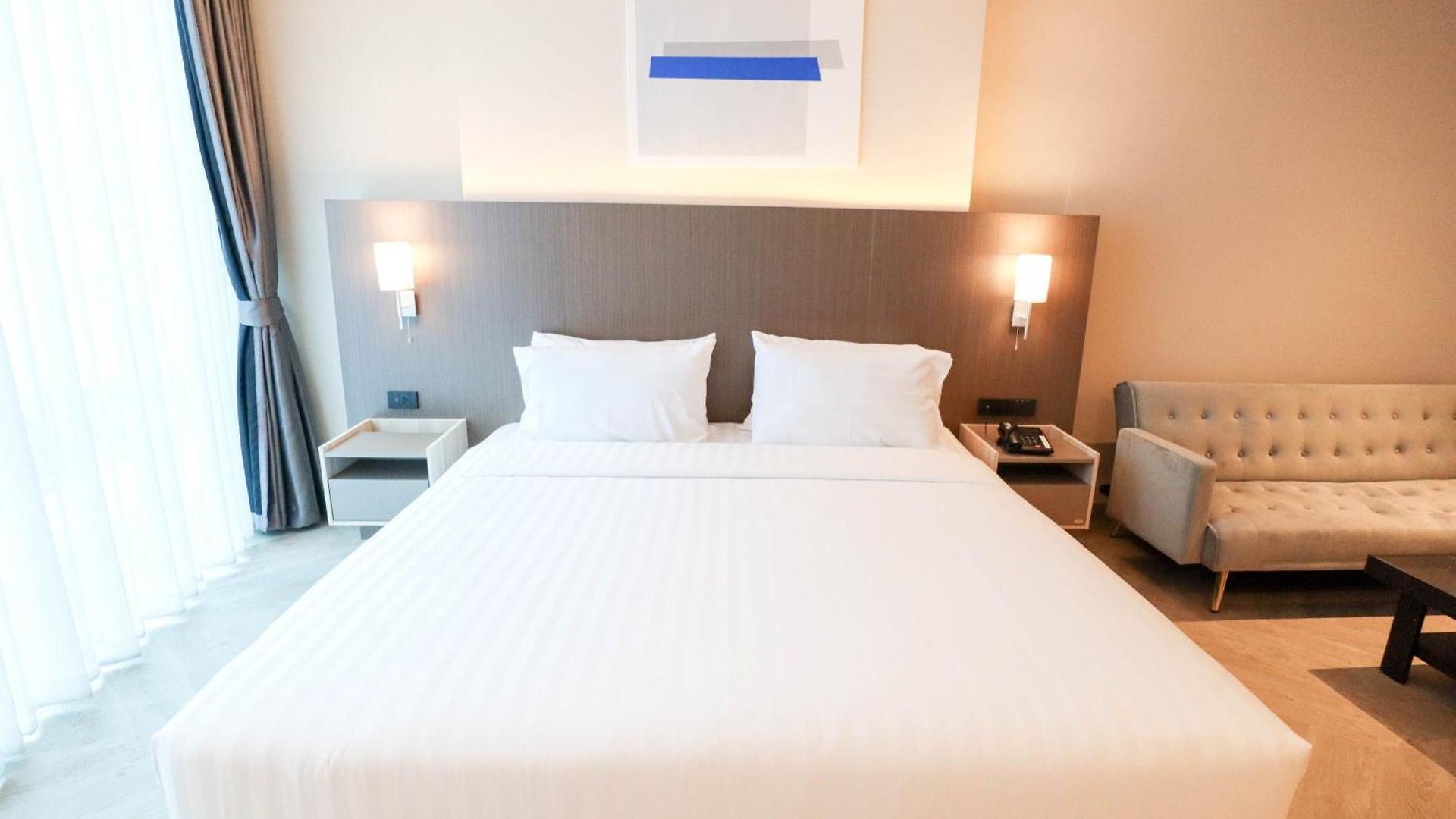 The One Cozy Living โรงแรม