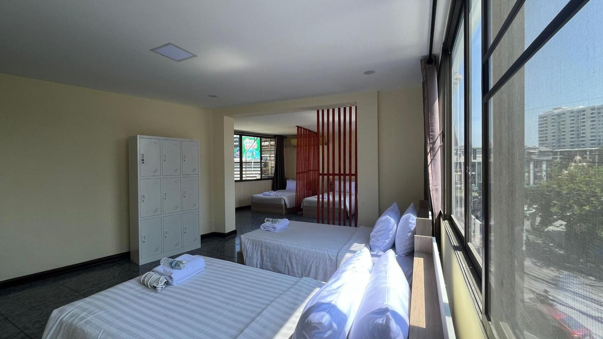 โรงแรม Maland House - Soi 14 Saisong Road *