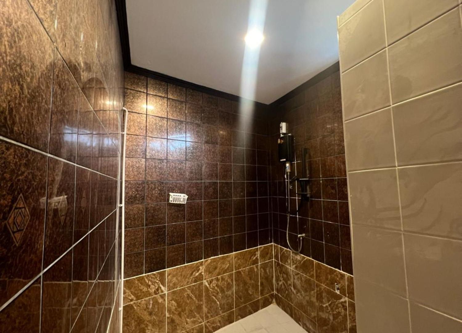 โรงแรม Maland House - Soi 14 Saisong Road Pattaya