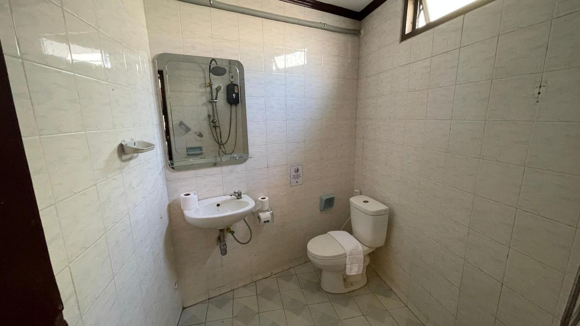 Maland House - Soi 14 Saisong Road โรงแรม