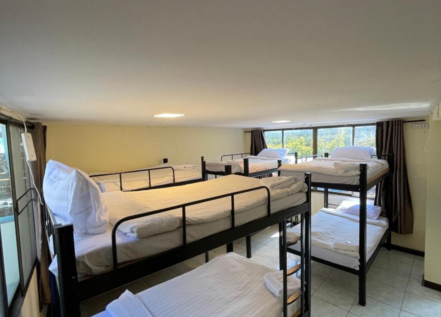 Maland House - Soi 14 Saisong Road โรงแรม *
