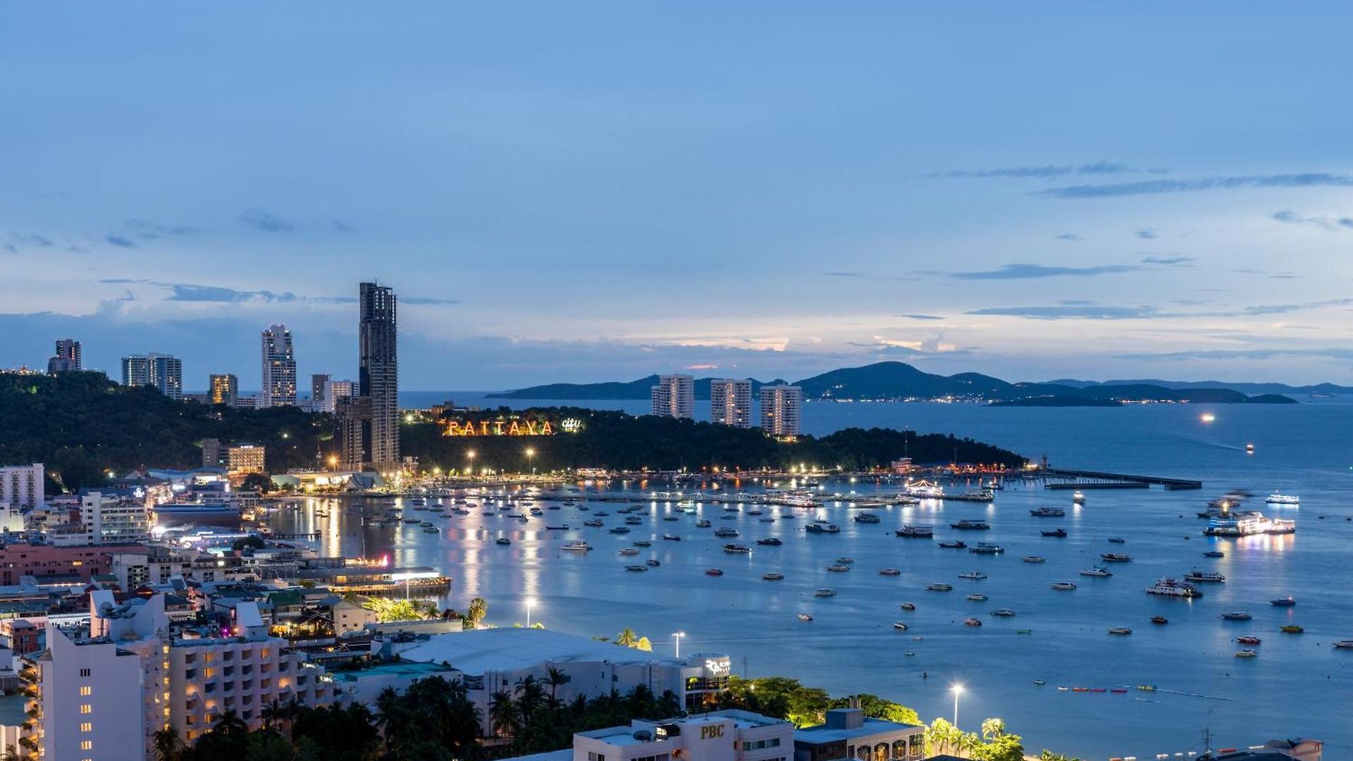 โรงแรม Vacaystation Edge 4*