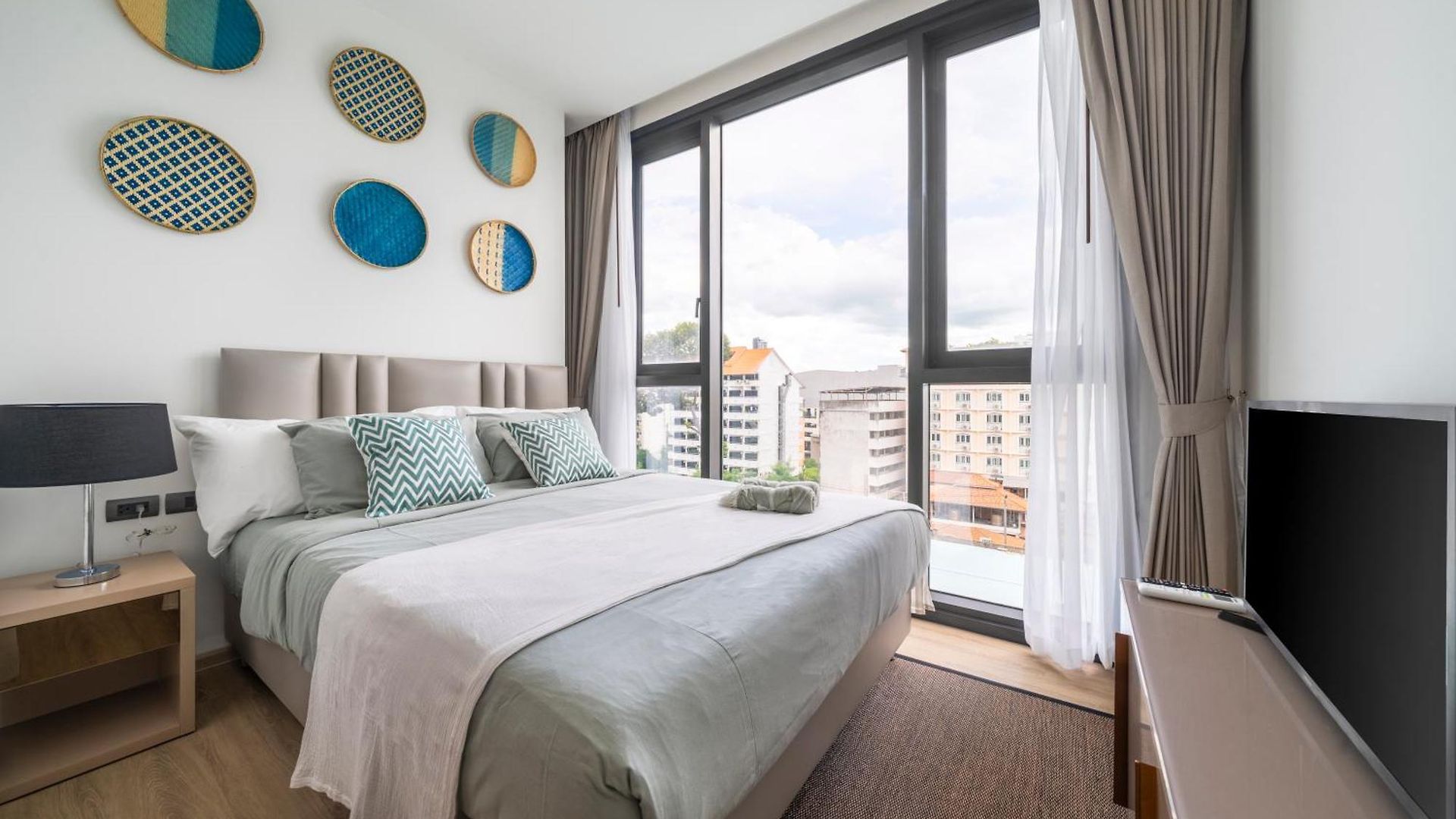 Vacaystation Edge โรงแรม Pattaya