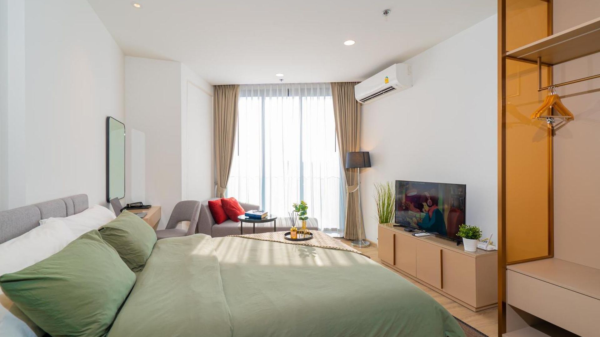 Vacaystation Edge โรงแรม Pattaya