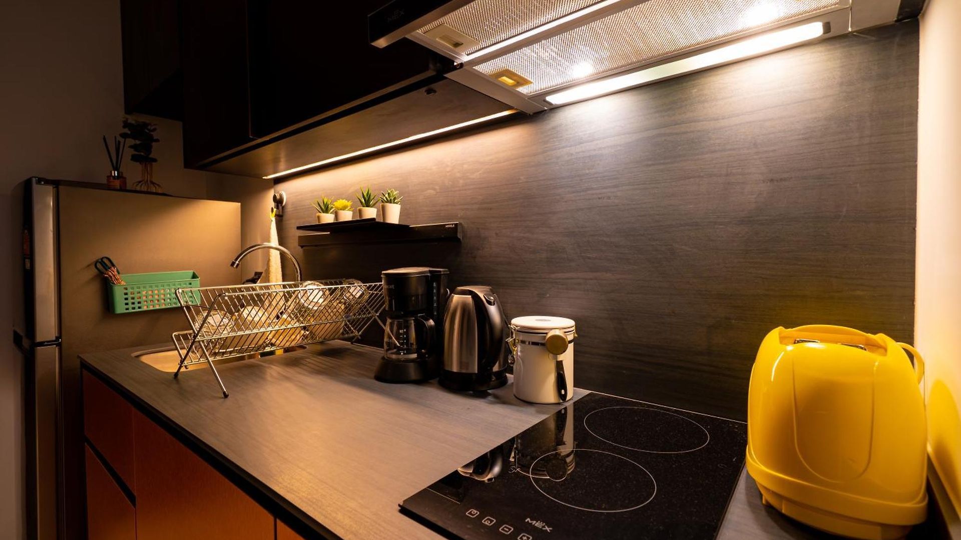 Vacaystation Edge โรงแรม Pattaya
