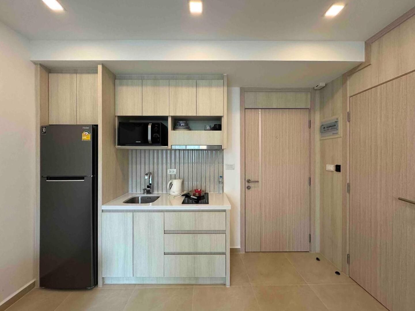 Free Power&wifi,work Remotely, Kitchen,deal อพาร์ทเม้น