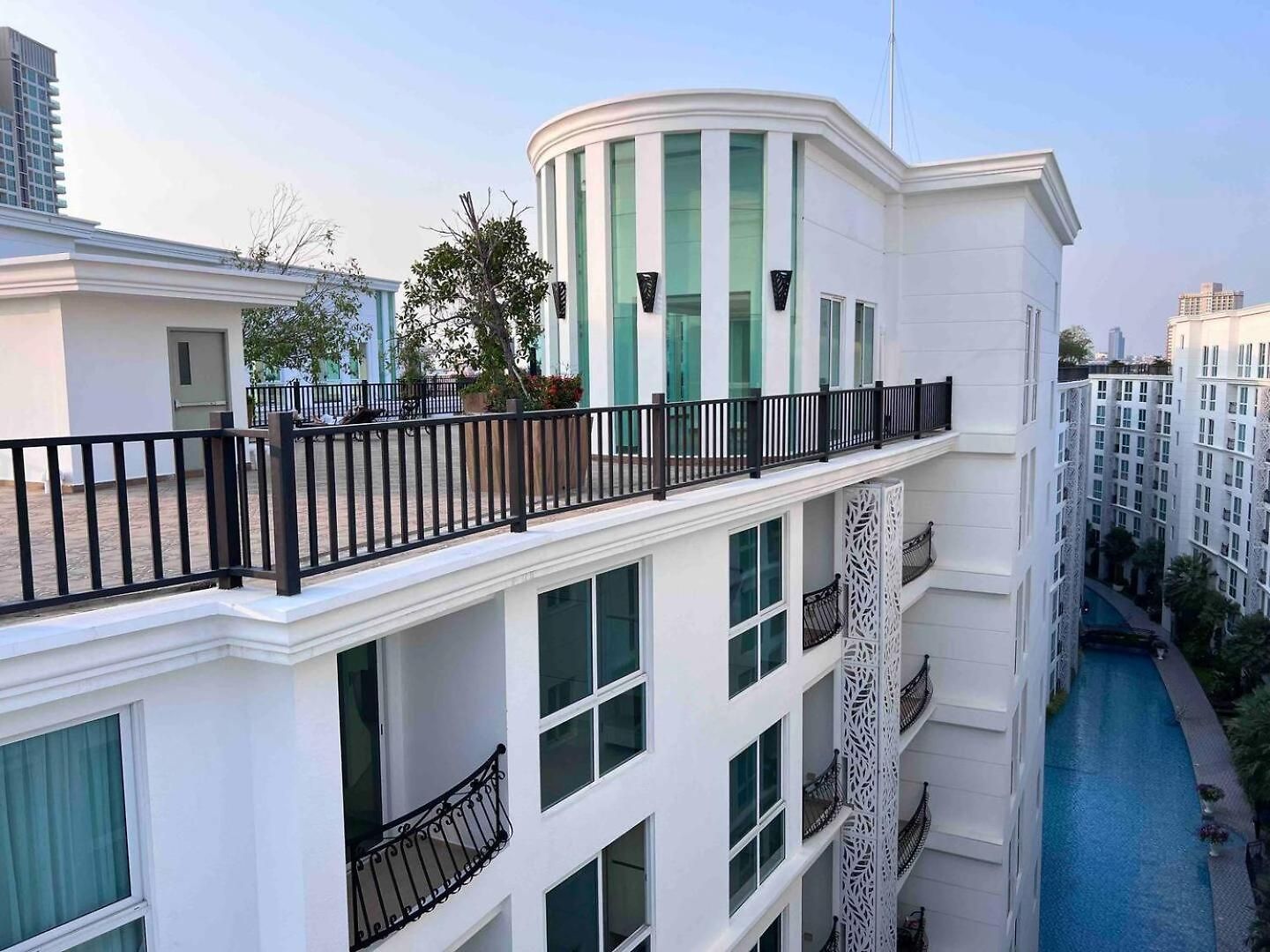 Free Power&wifi,work Remotely, Kitchen,deal อพาร์ทเม้น 4*