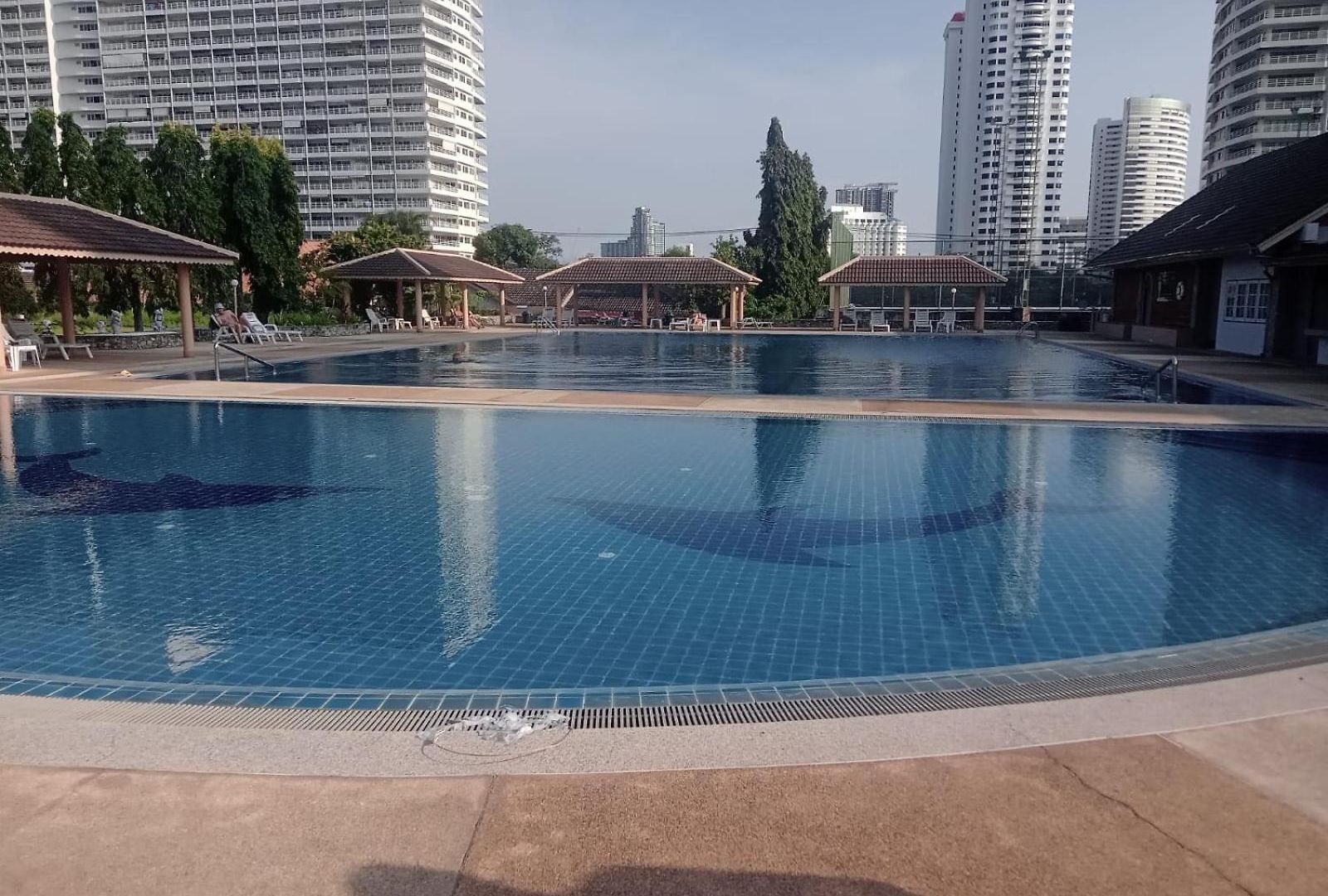 Condotel A Jomtien Road อพาร์ทเม้น *