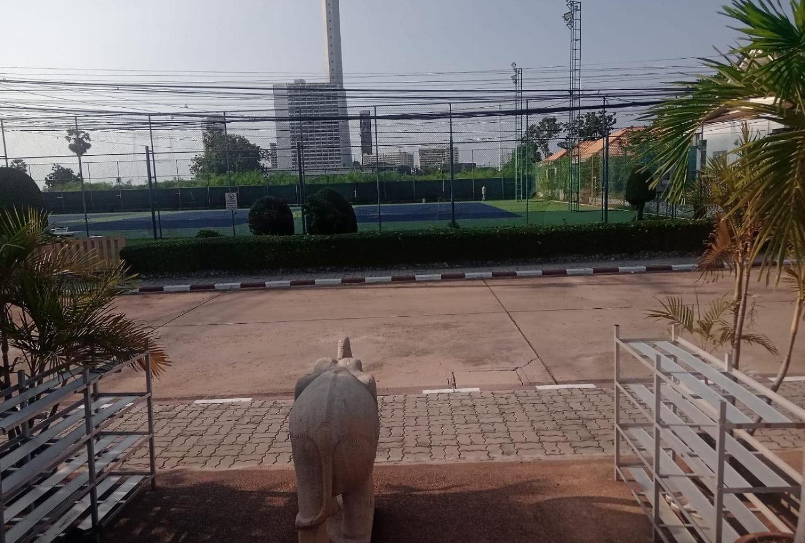 Condotel A Jomtien Road อพาร์ทเม้น