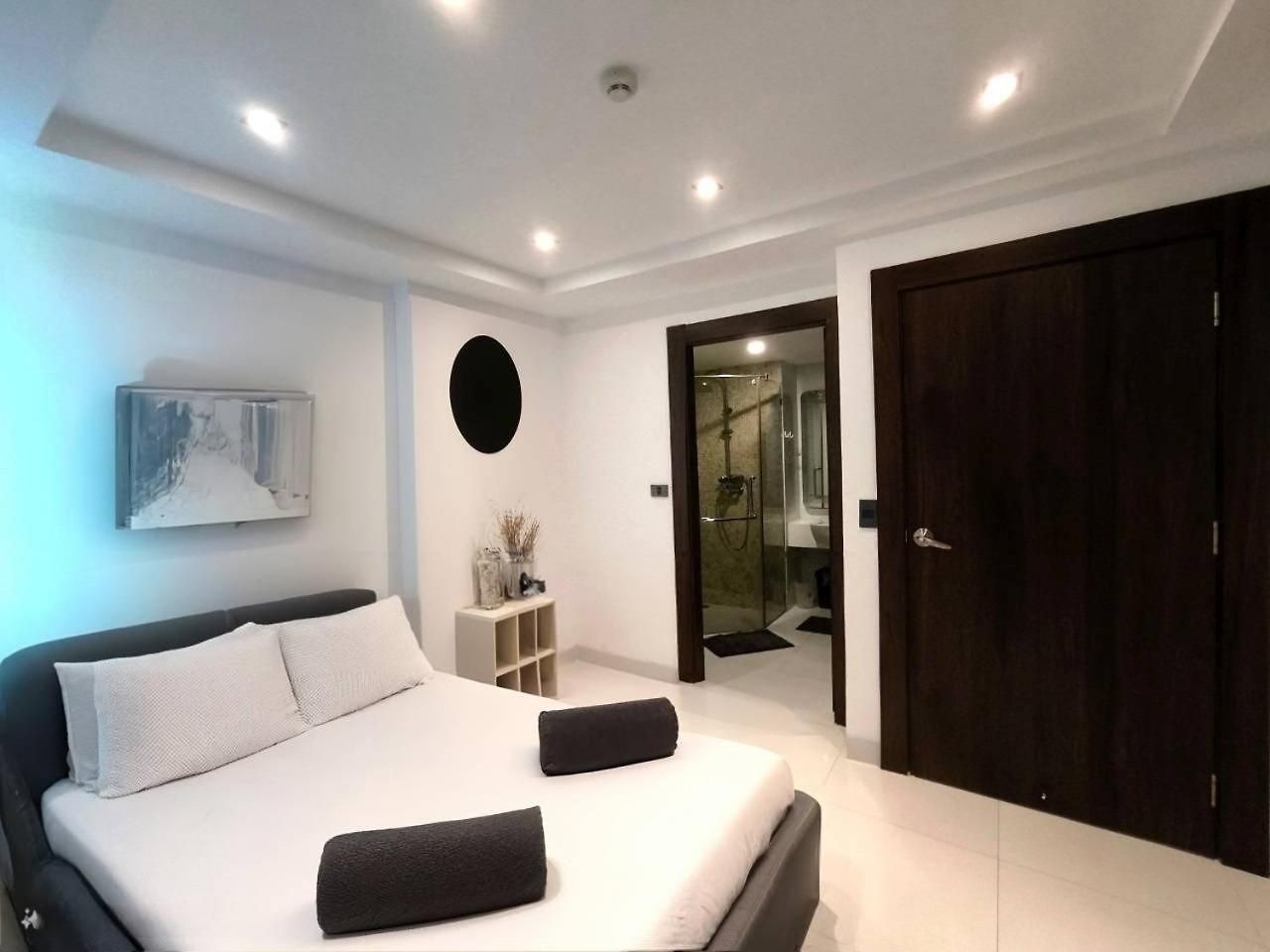 อพาร์ทเม้น Serenity Wongamat 410 Pattaya