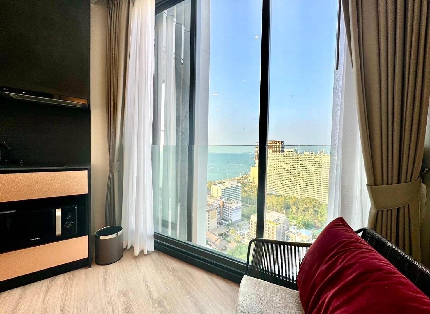 Edge Sea View *