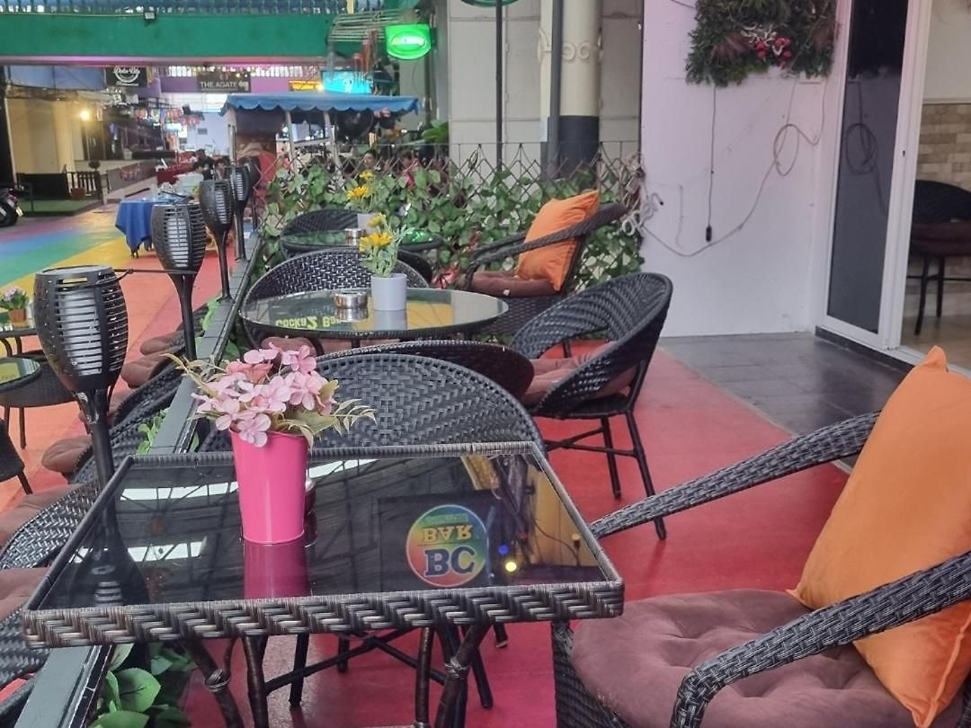 โรงแรม Dorothys *