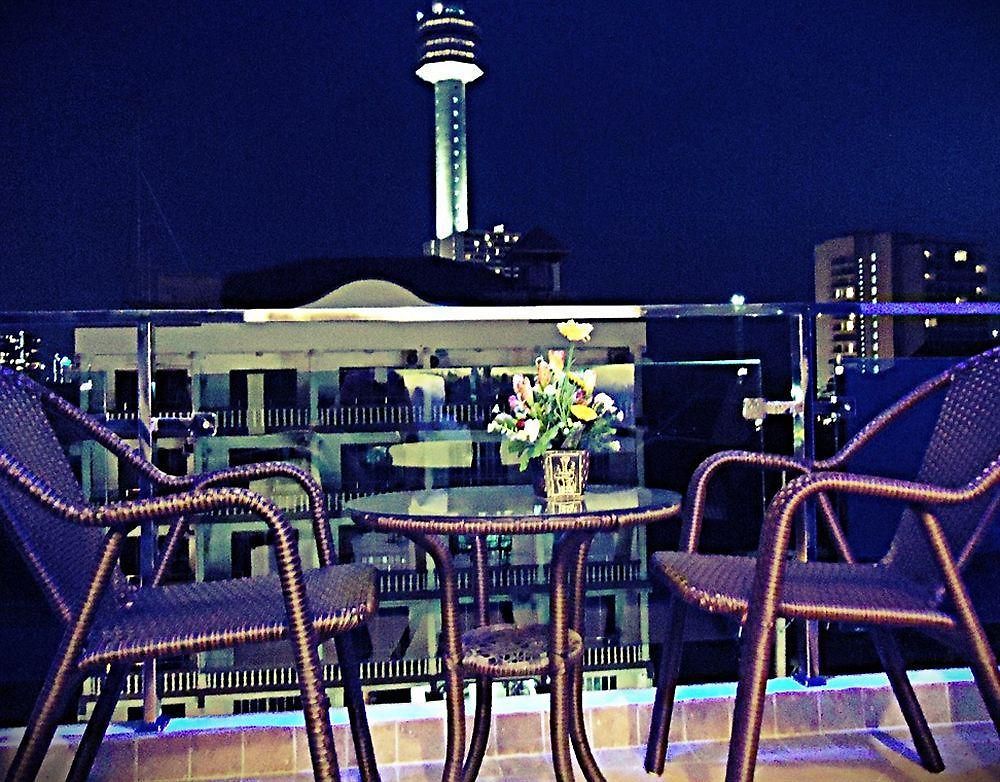 โรงแรม อายาเพลส 2*
