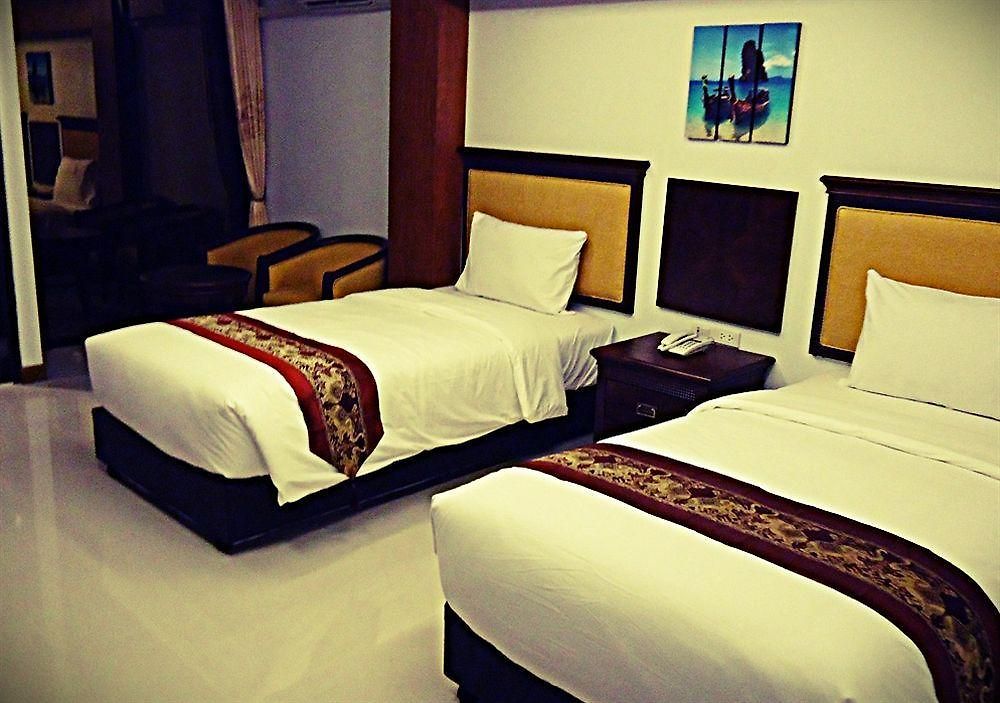 อายาเพลส 2* Pattaya