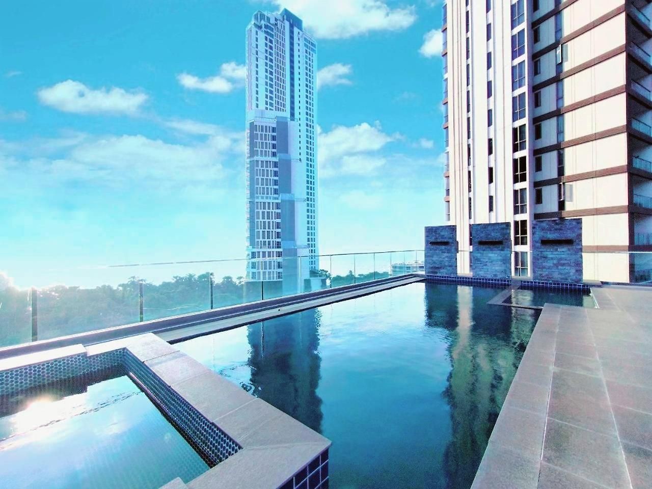 อพาร์ทเม้น Serenity Wongamat 413 *