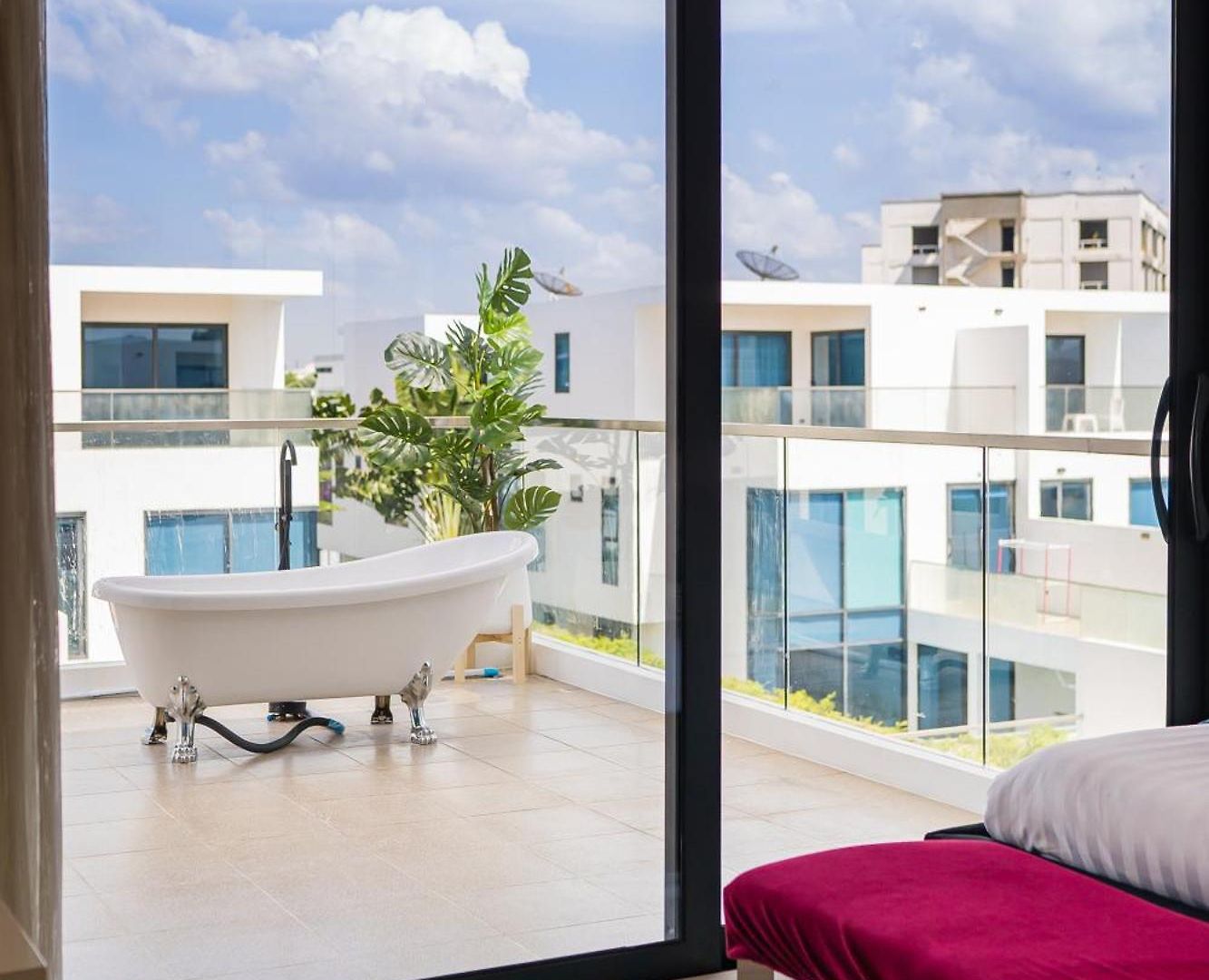 Your Days Pool Pattaya