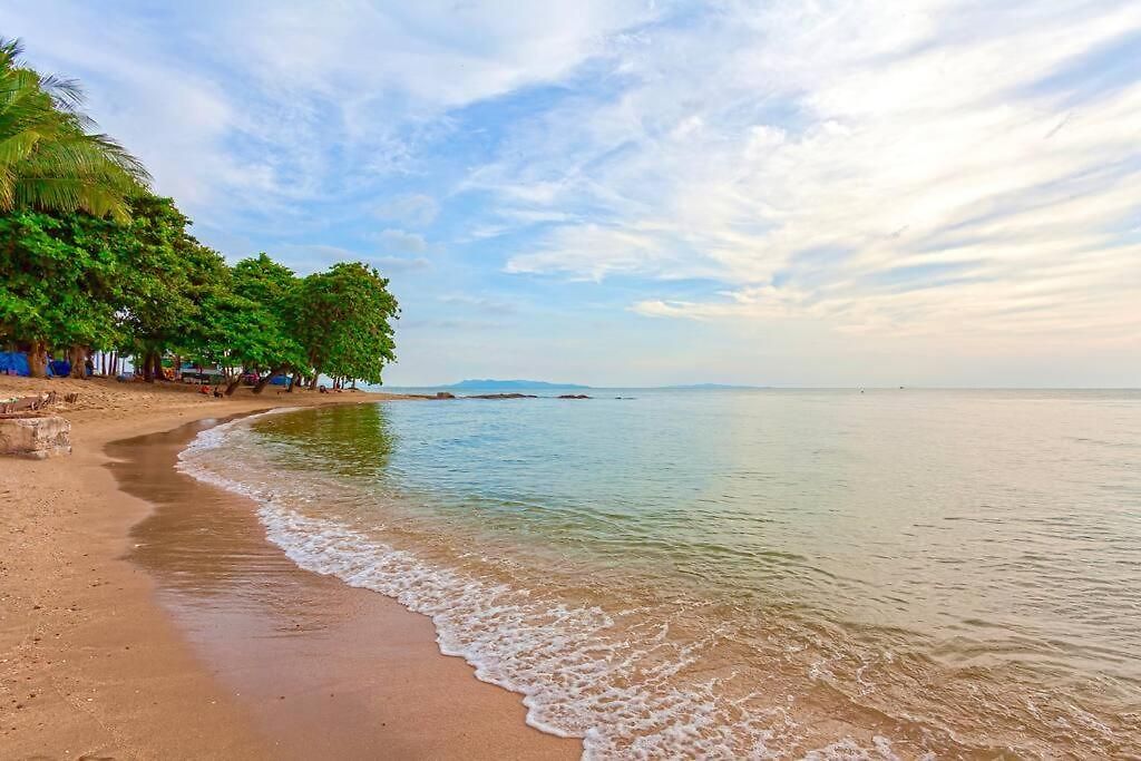 Beachfront Phratamnak อพาร์ทเม้น