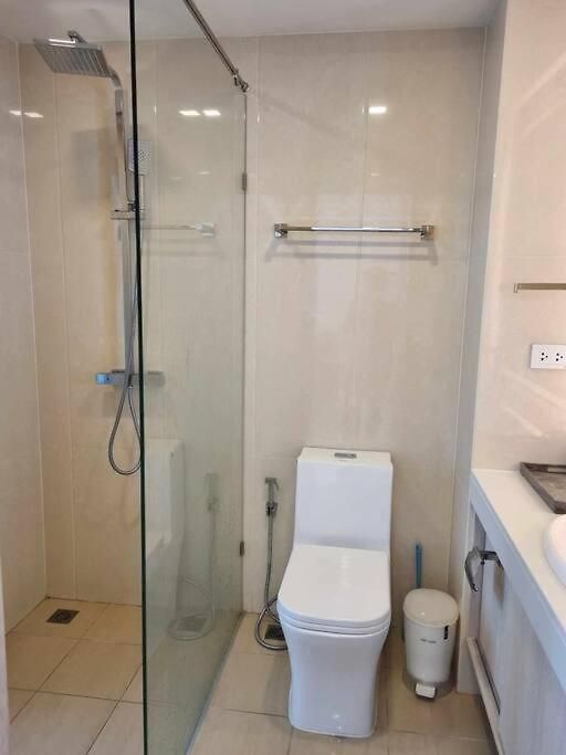 1bed Luxury With Pool & Gym Access Near Walking Street อพาร์ทเม้น Pattaya
