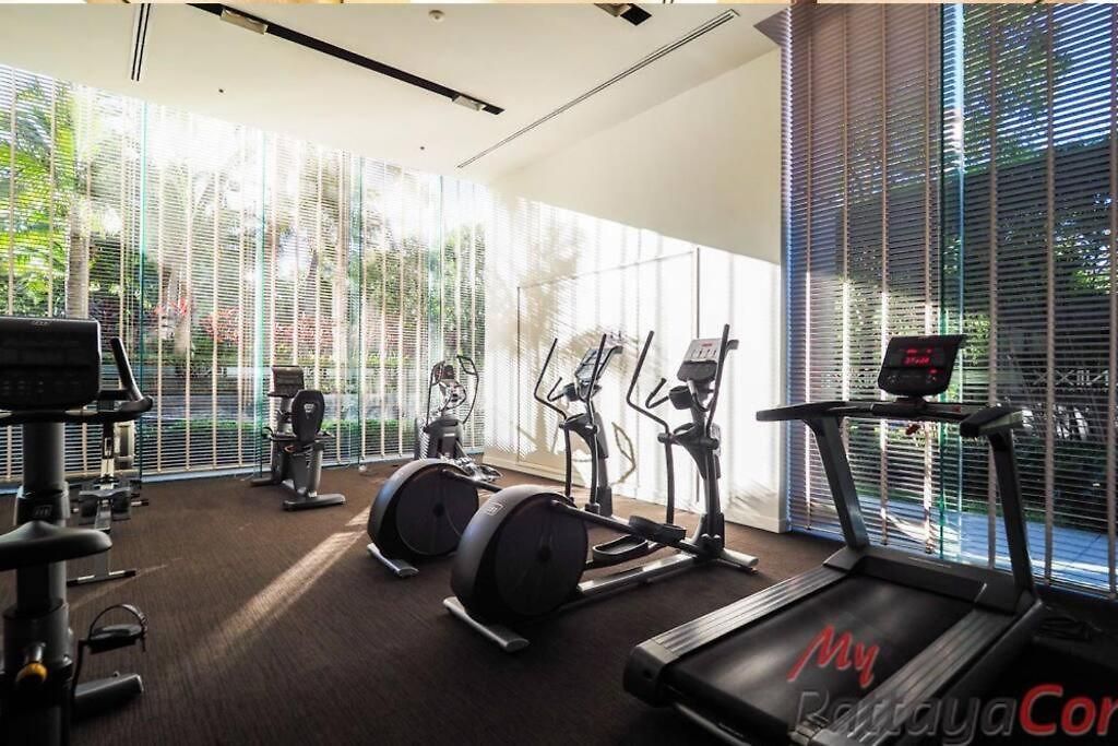 Sea View High Floor 2 Bed Room-excellent Location Pattaya