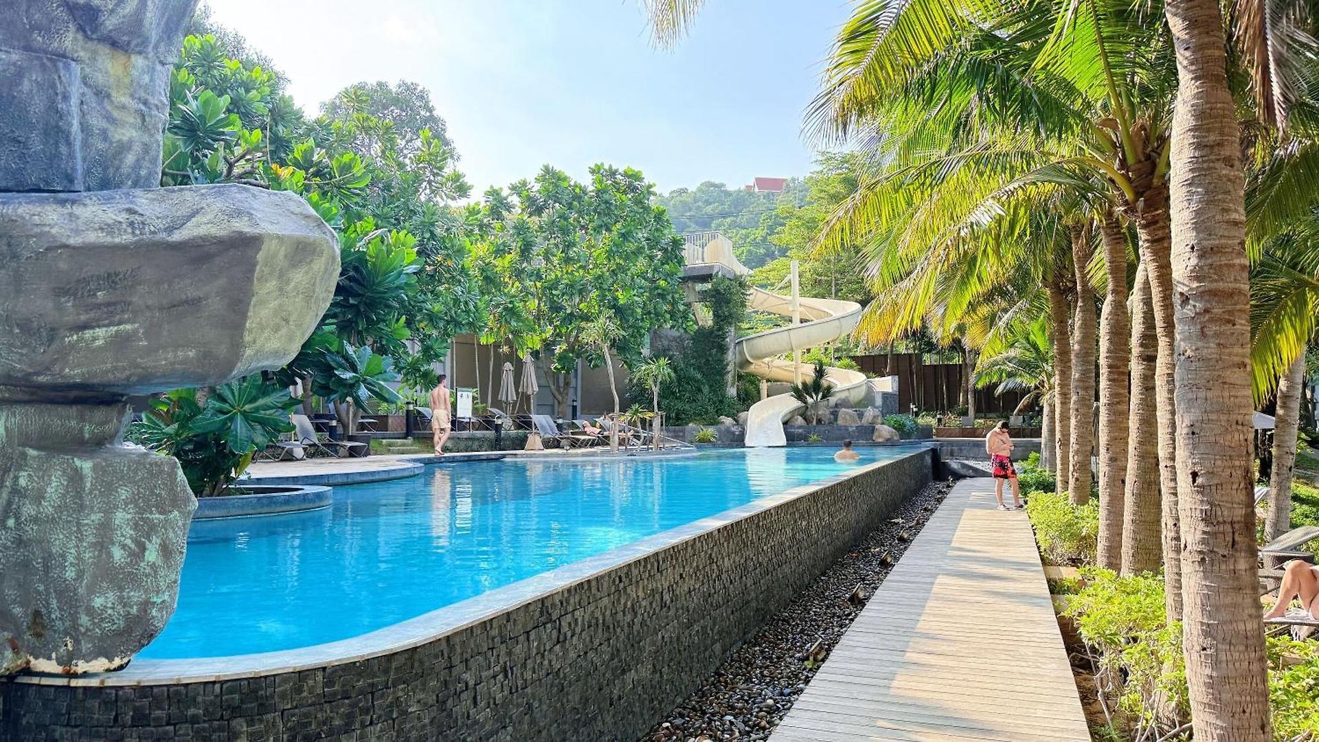 อพาร์ตโฮเทล Unixx Seaview