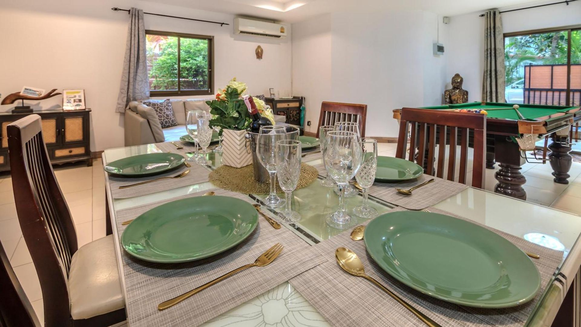 Garden Near Walking Street And Beaches * Pattaya