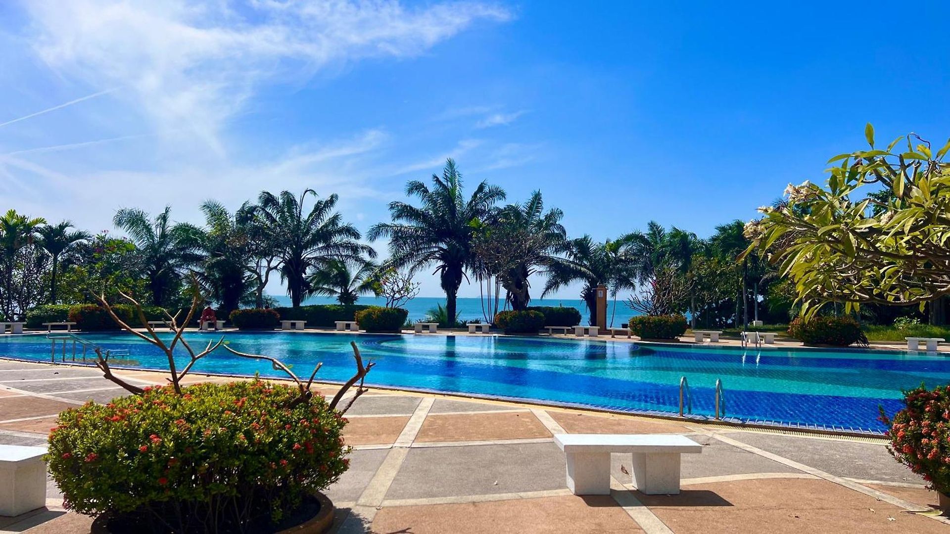 Beachfront Phratamnak Pattaya