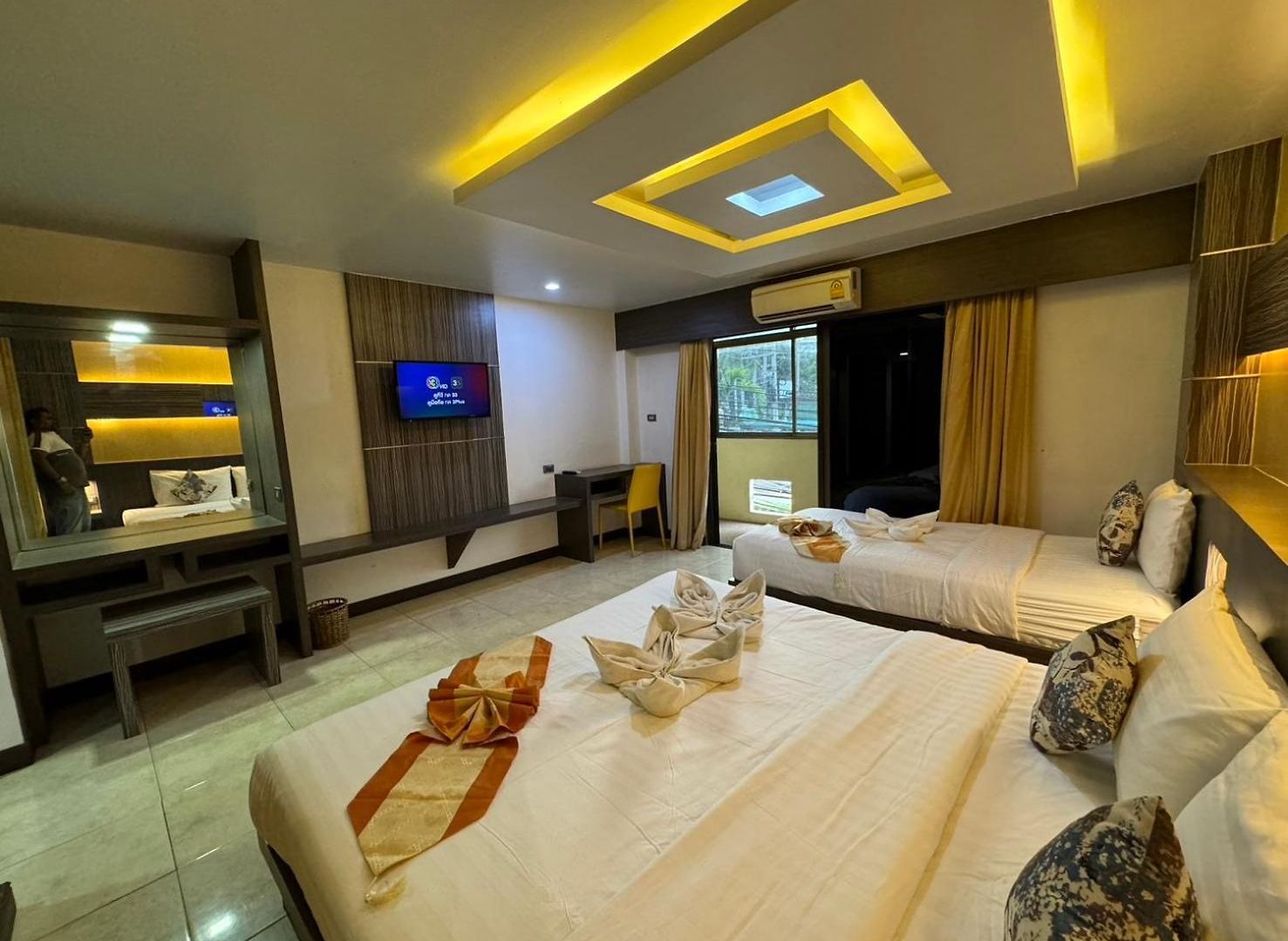 Mr.mac's Place โรงแรม Pattaya