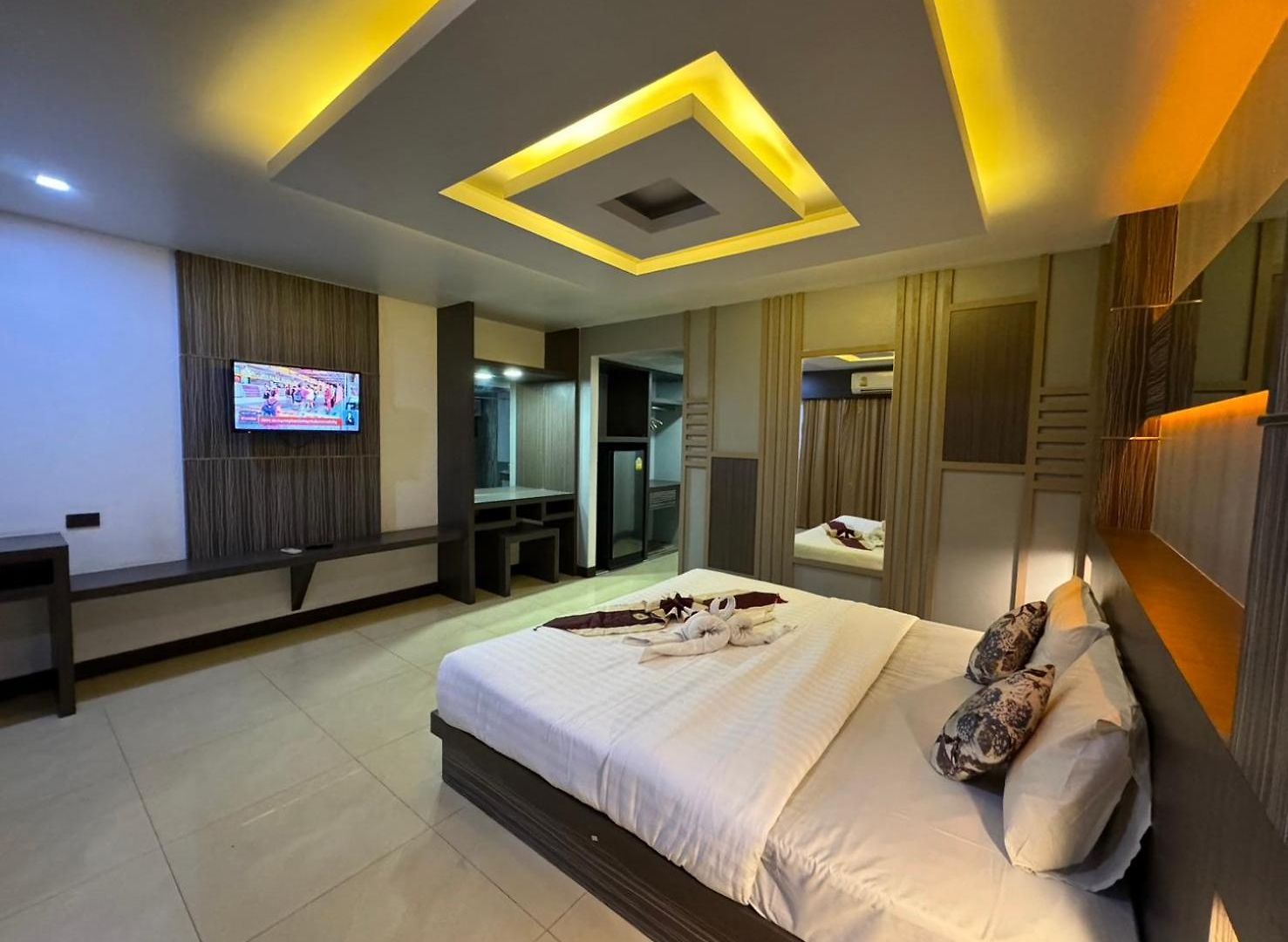 โรงแรม Mr.mac's Place 2*