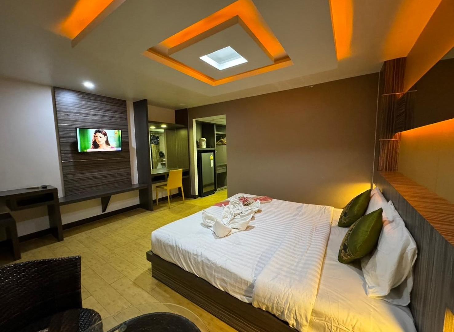 Mr.mac's Place โรงแรม Pattaya