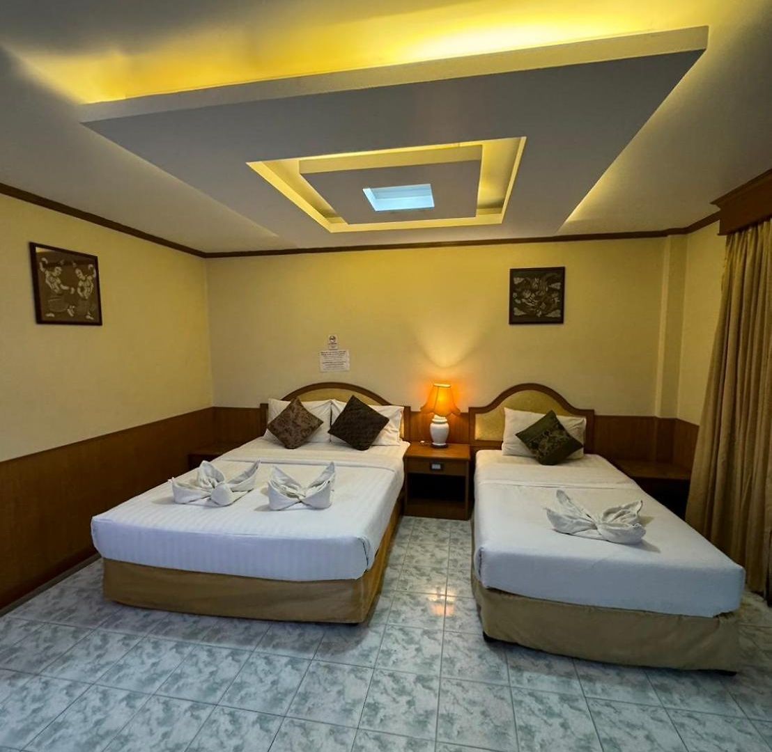 Mr.mac's Place โรงแรม Pattaya