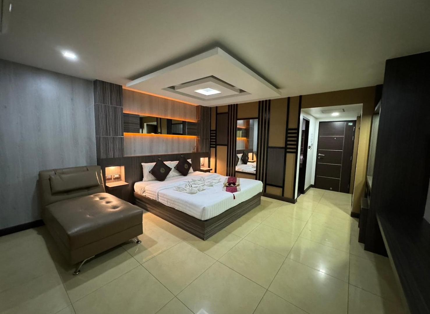 โรงแรม Mr.mac's Place