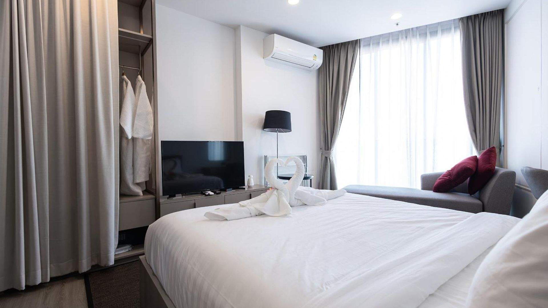 The Edge - Luxury 1 Bedroom - Seaview 17th Floor #304 Apartment Pattaya