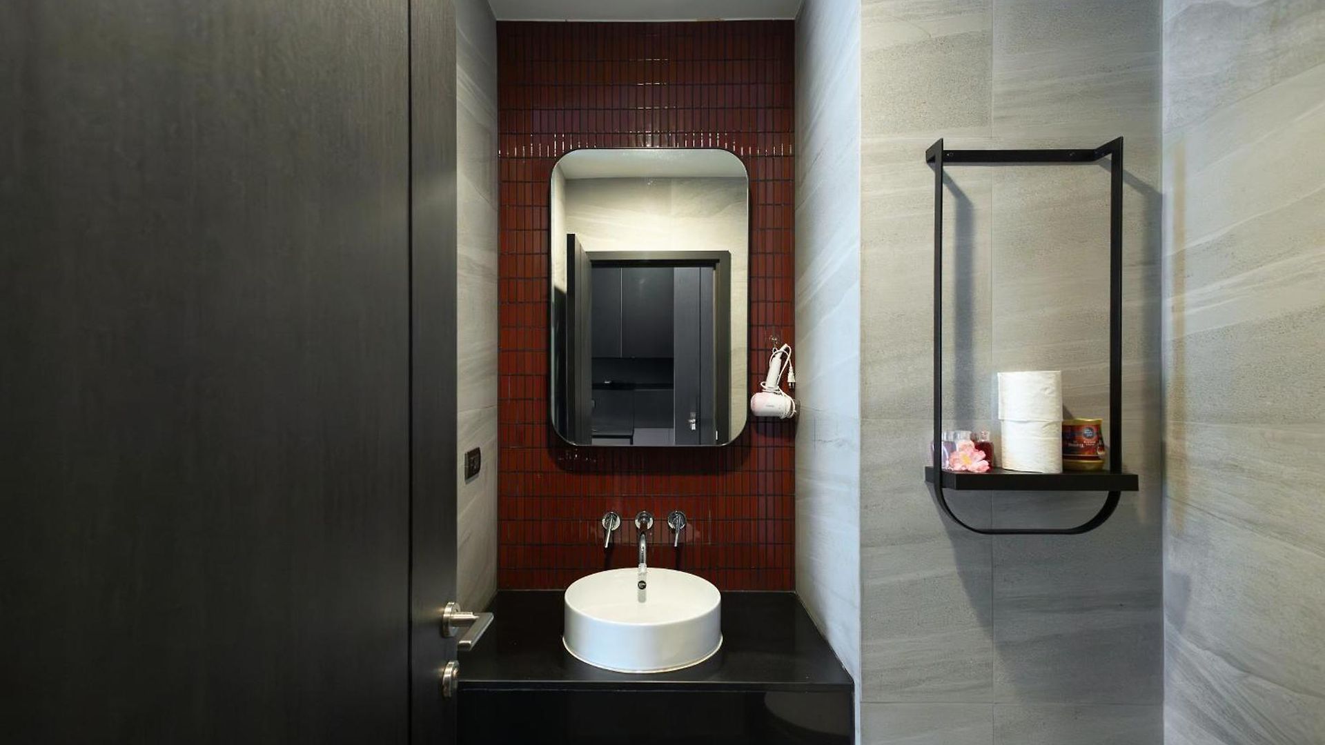 The Edge - Luxury 1 Bedroom - Seaview 17th Floor #304 Apartment
