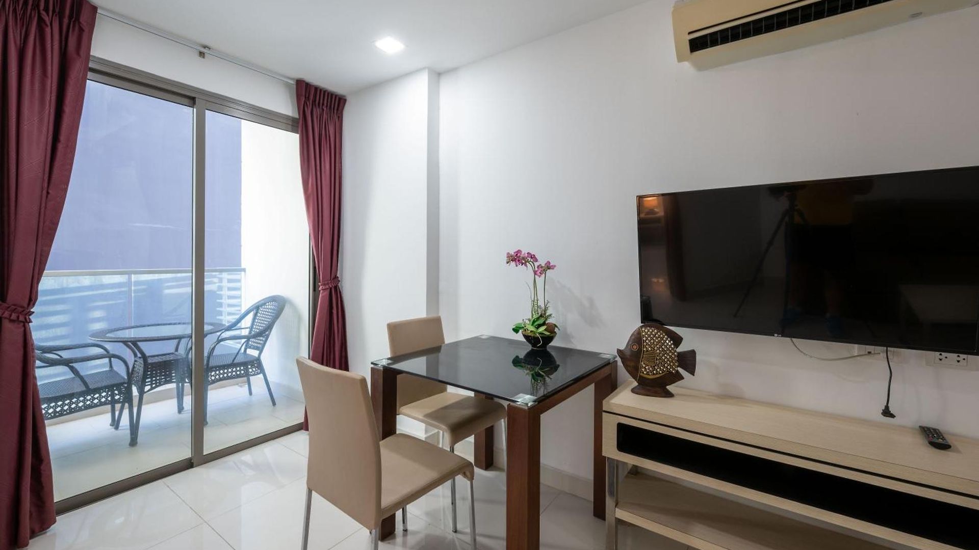 C-view By Apartwell อพาร์ทเม้น Pattaya