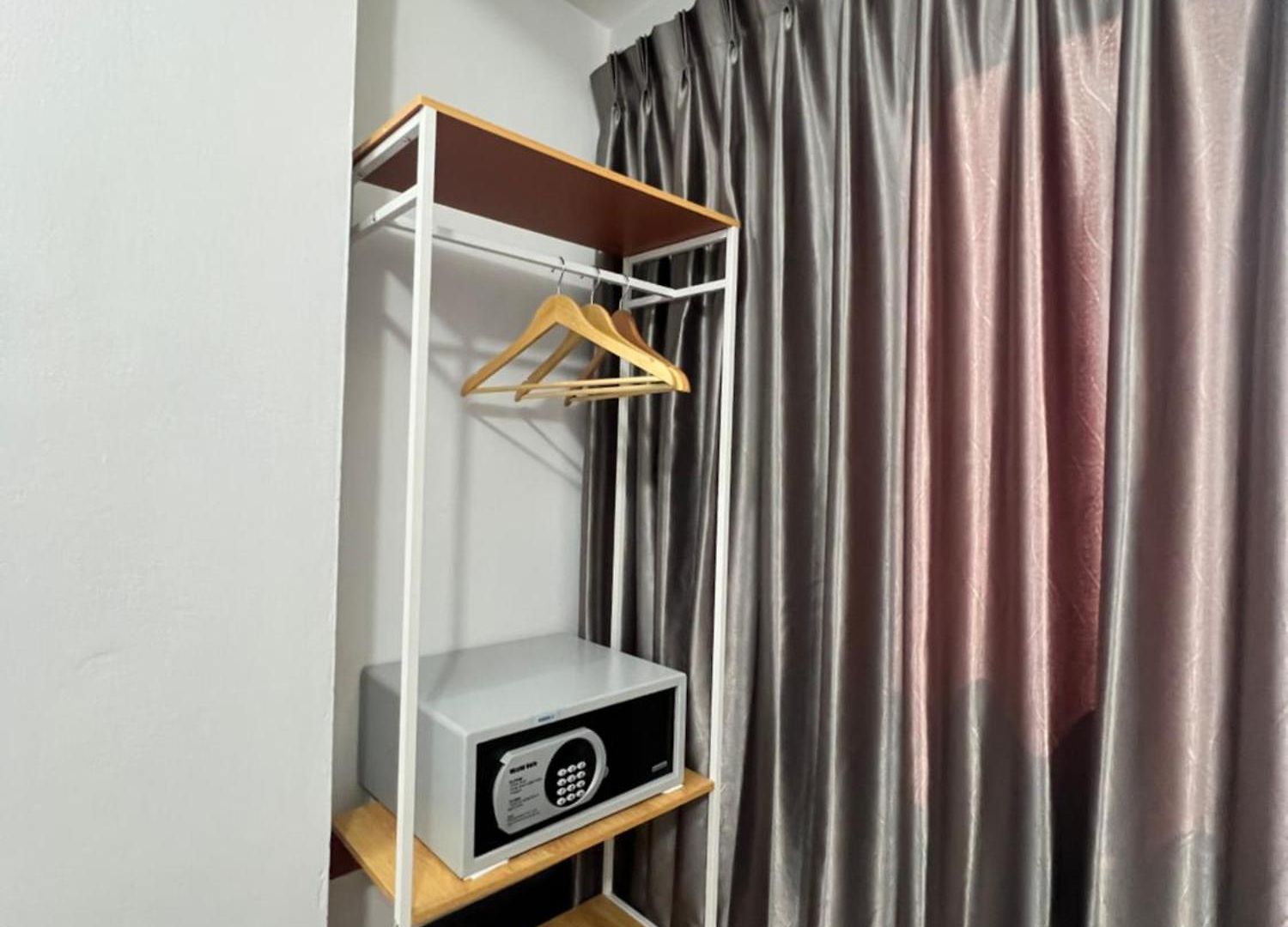 Maland House - Soi 14 Saisong Road *