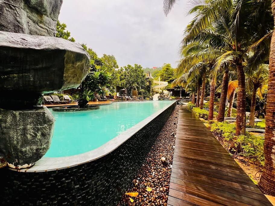 Unixx Near Walking Street Pattaya