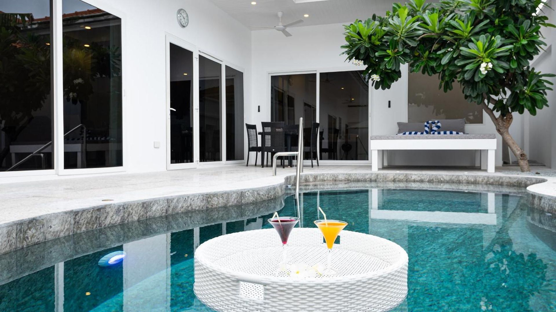 วิลล่า Franken Luxury Pool Pattaya