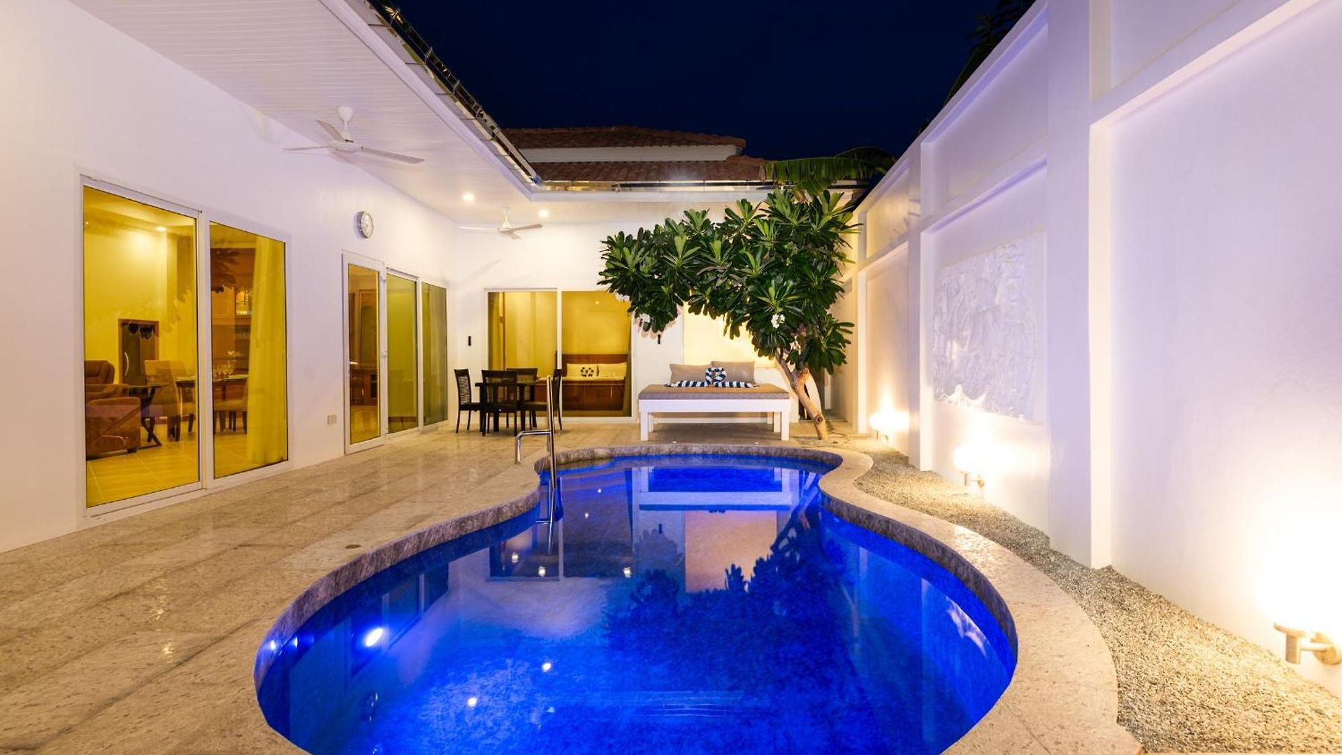 วิลล่า Franken Luxury Pool