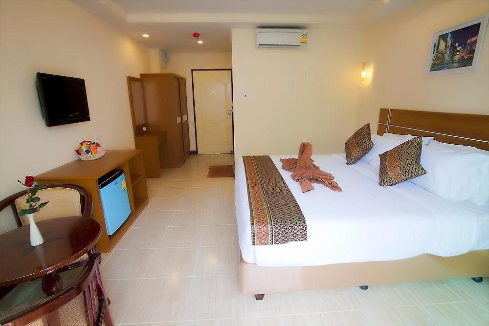 Iris โรงแรม 3*