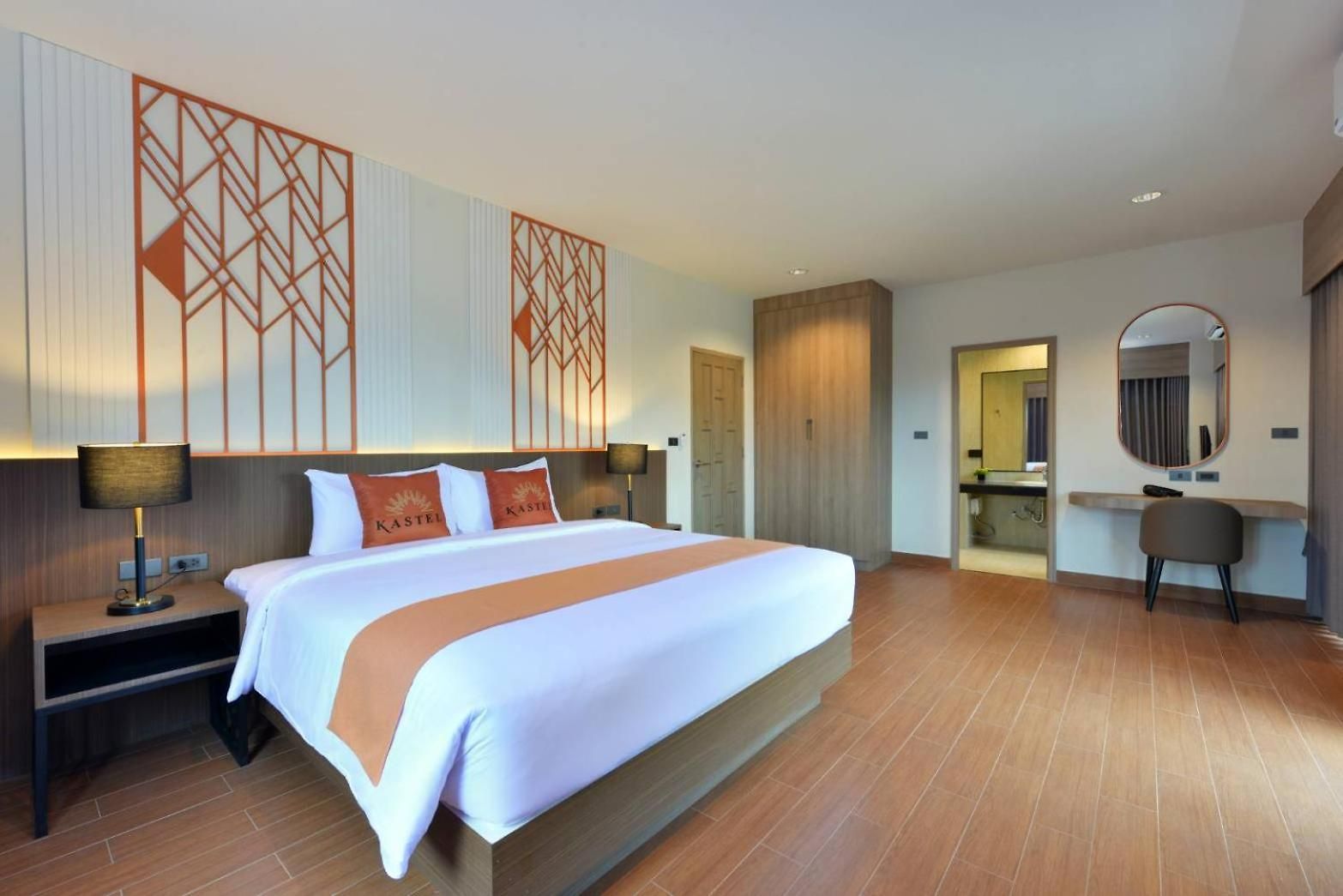 โรงแรม Kastel 4*