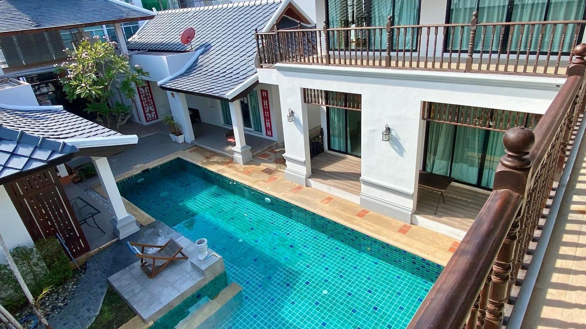 Taurus Villa10 Bedrooms With Private Pool. วิลล่า Pattaya