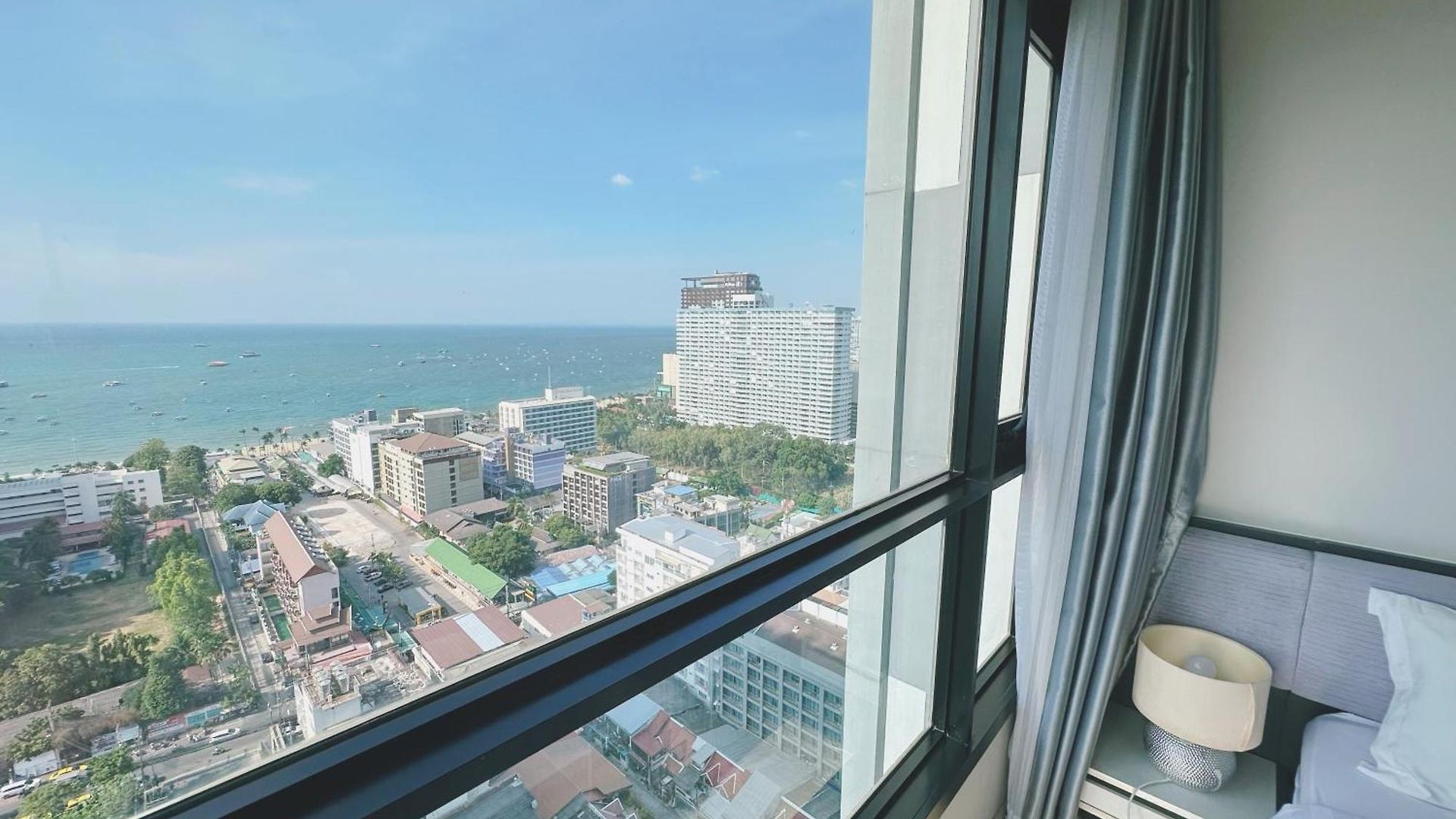 The Base Near Festival อพาร์ทเม้น Pattaya