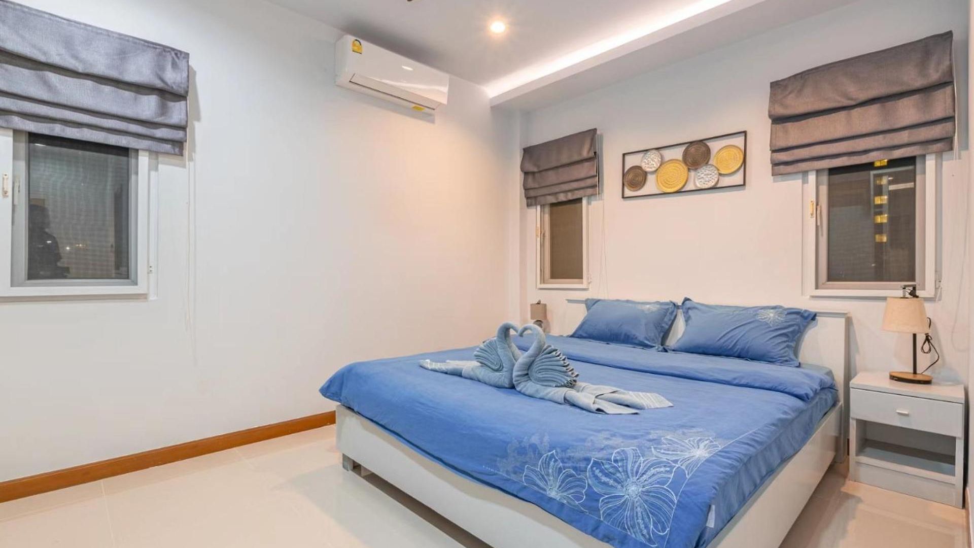 5 Bedrooms Modern Pool Pattaya