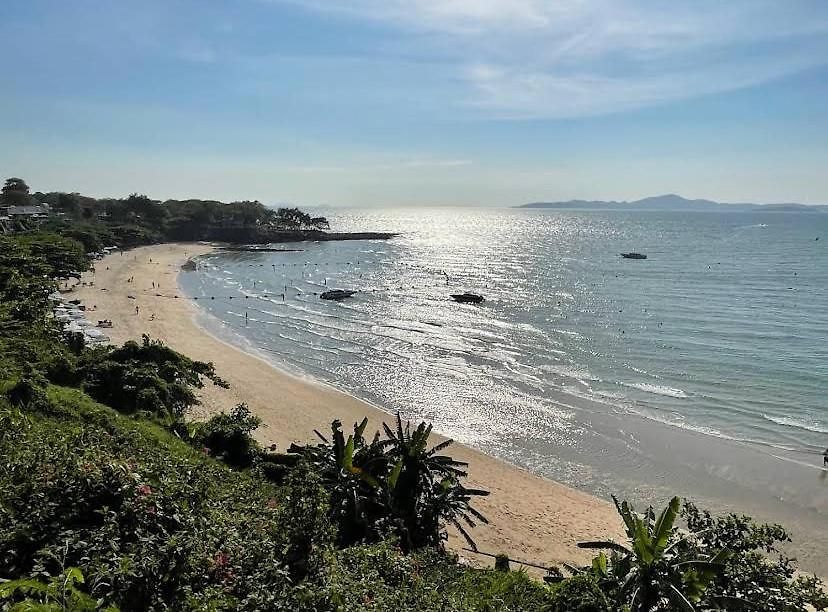 อพาร์ทเม้น Hill And Super Seaview