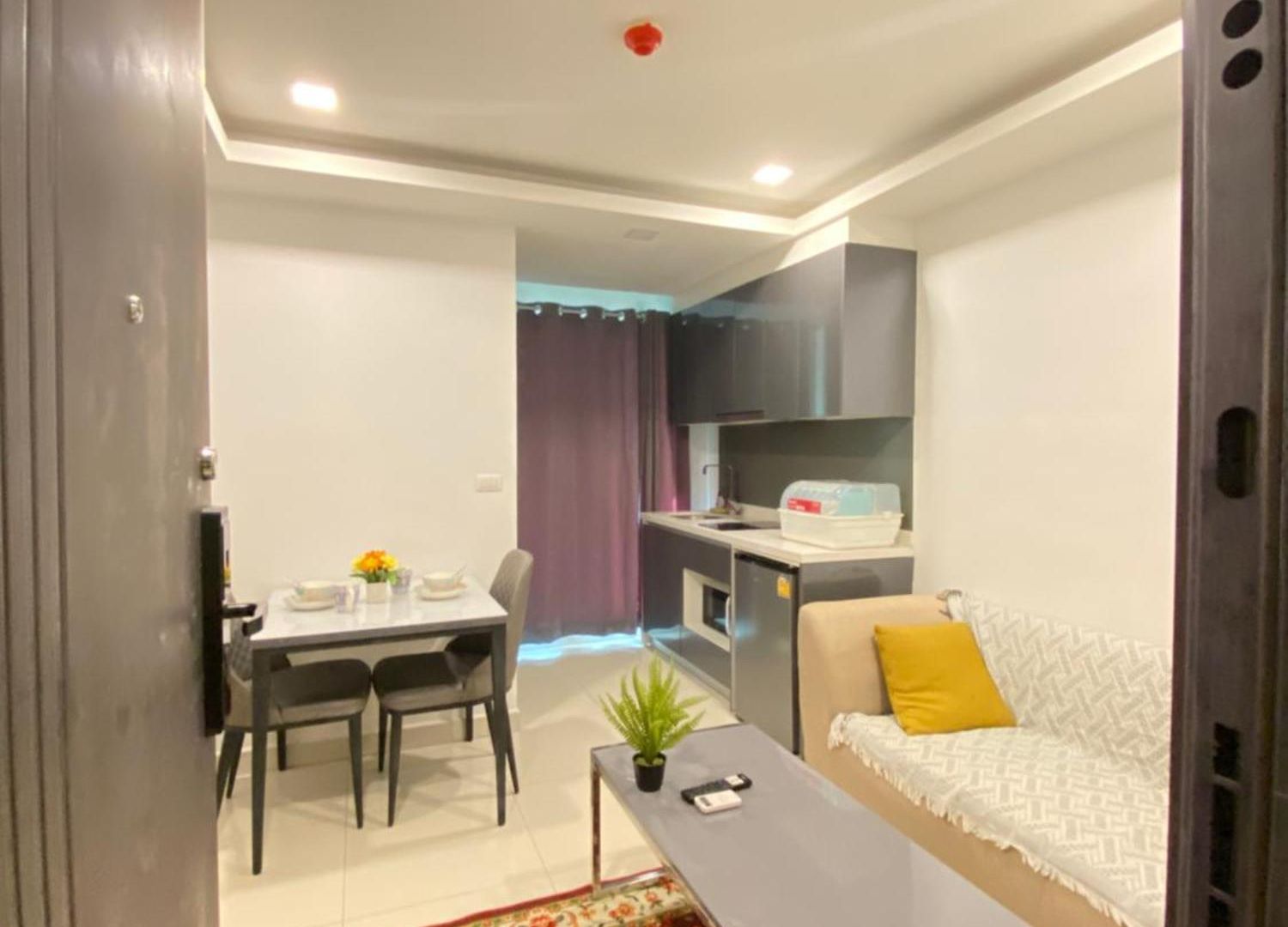Arcadia Continental Pool View Apartment *